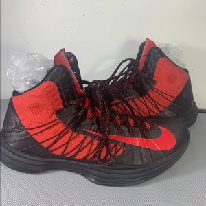 Nike Hyperdunk 2012 red - 524934-008 Size 9